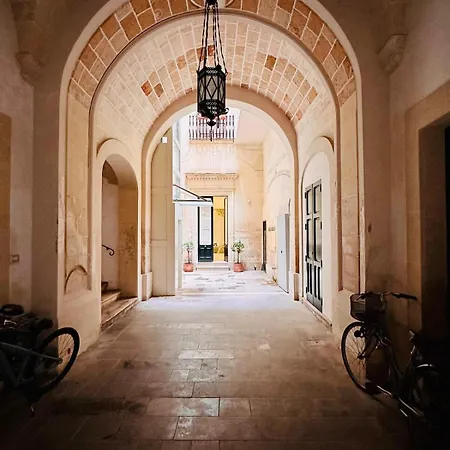 Prato In The Historic Center Lecce